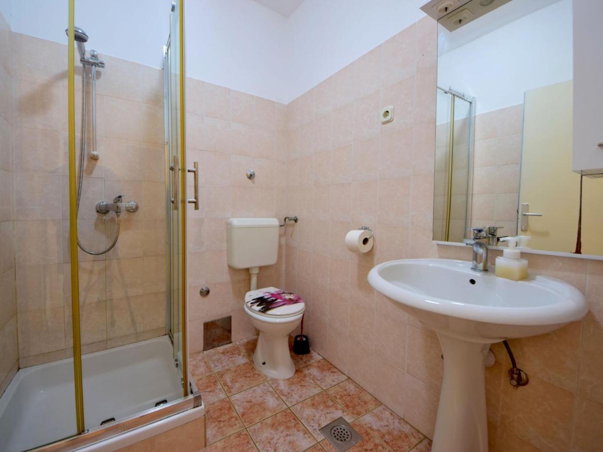 Apartment Katarina 2 - Sib155-1 By Interhome Бродарика Екстериор снимка